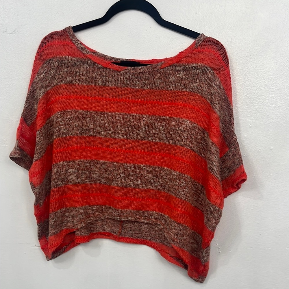 Edge Off-the-Shoulder Sweater Red and Brown Stripes